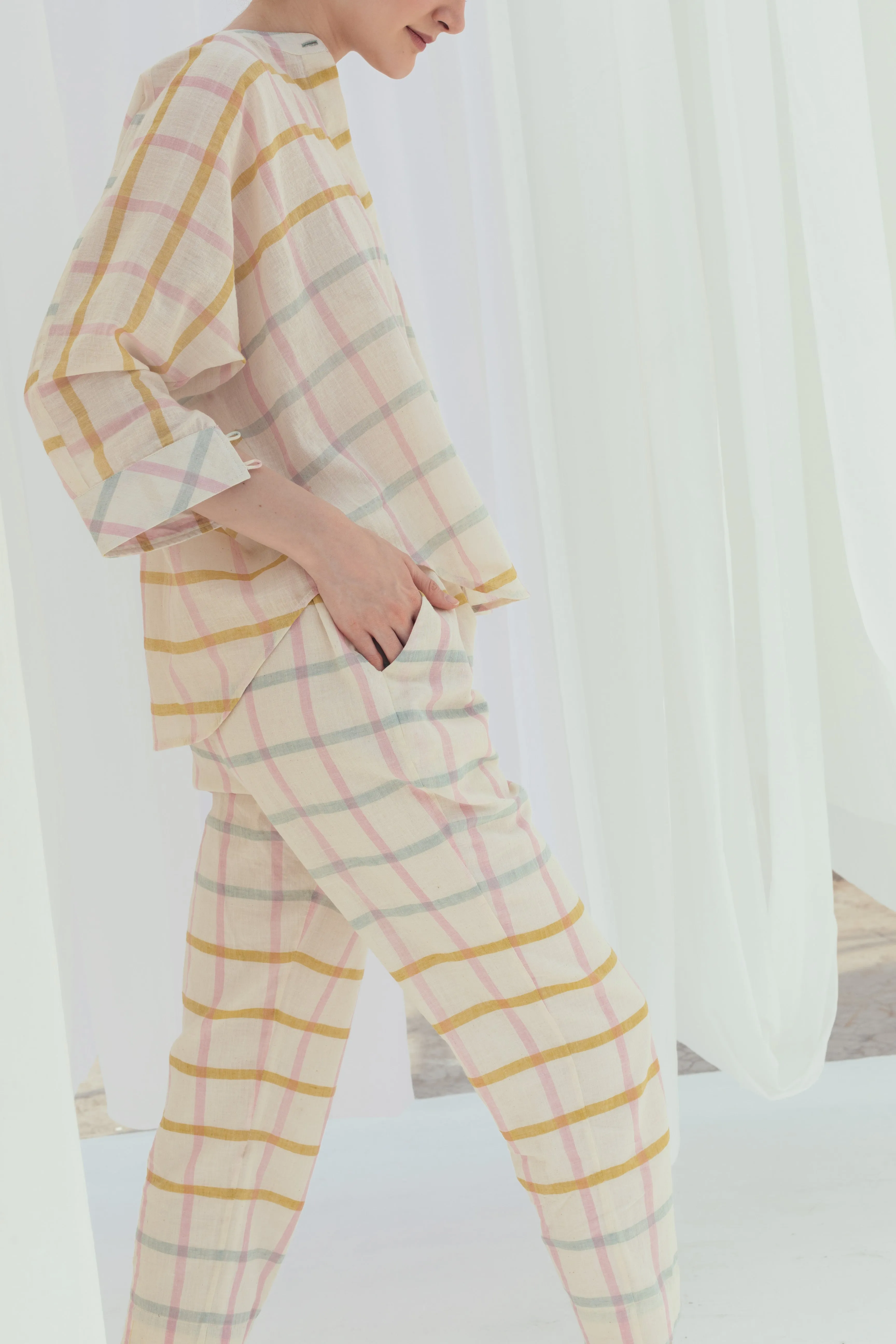 Apricot box shirt
