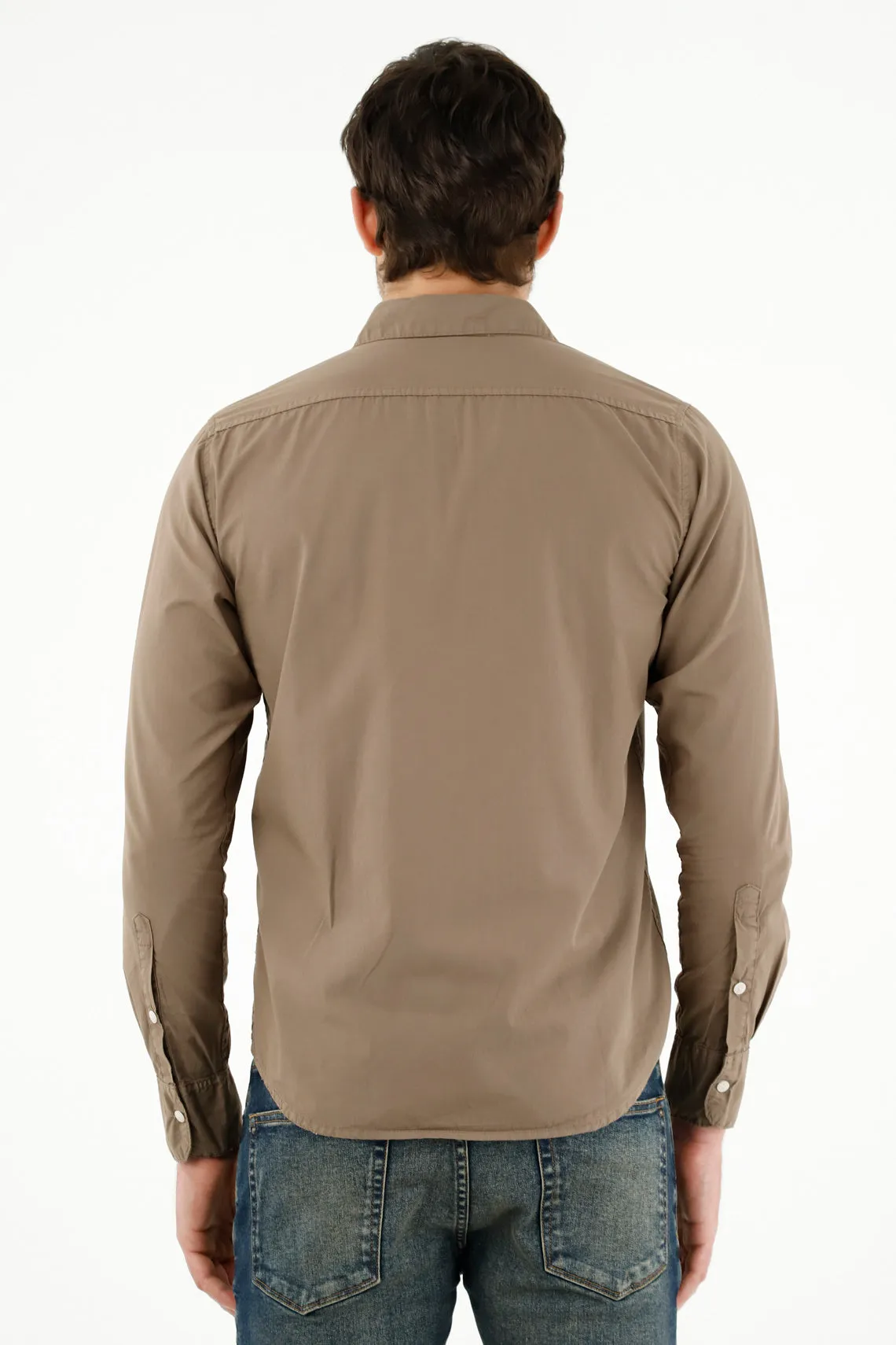 Camisa café manga larga para hombre