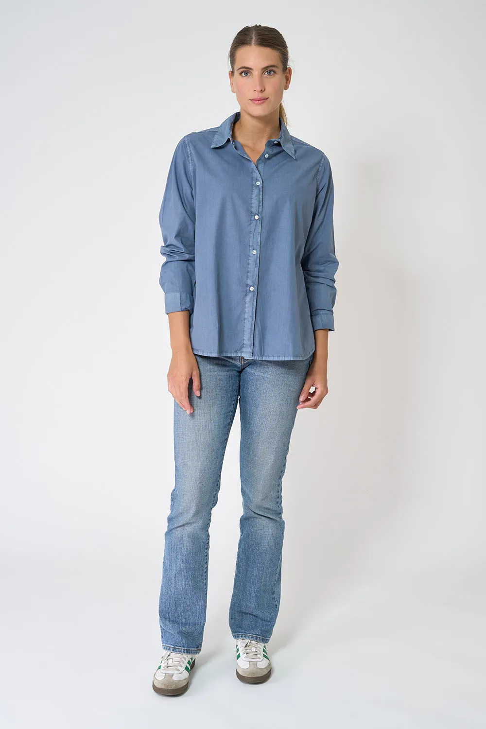 Camisa de mujer manga larga con tejido de algodón con lavado natural