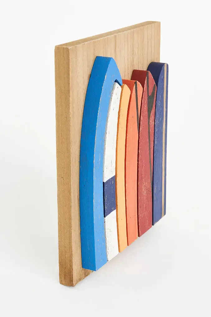 Cuadro de madera con tablas de surf