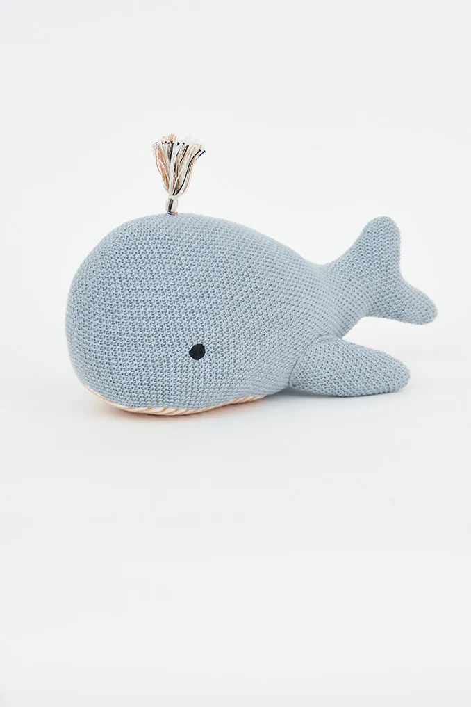 Peluche con forma de ballena en algodón.