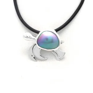 "Sea Turtle" Silver Pendant with Cortez Mabe Pearl by Priscila Canales