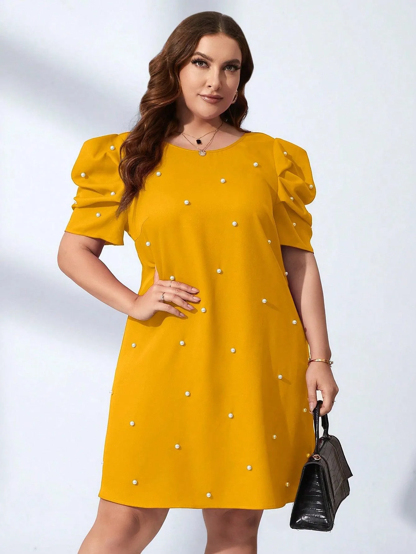 Vestido Com Manga Bufante Pérolas Plus Size - Cassidy