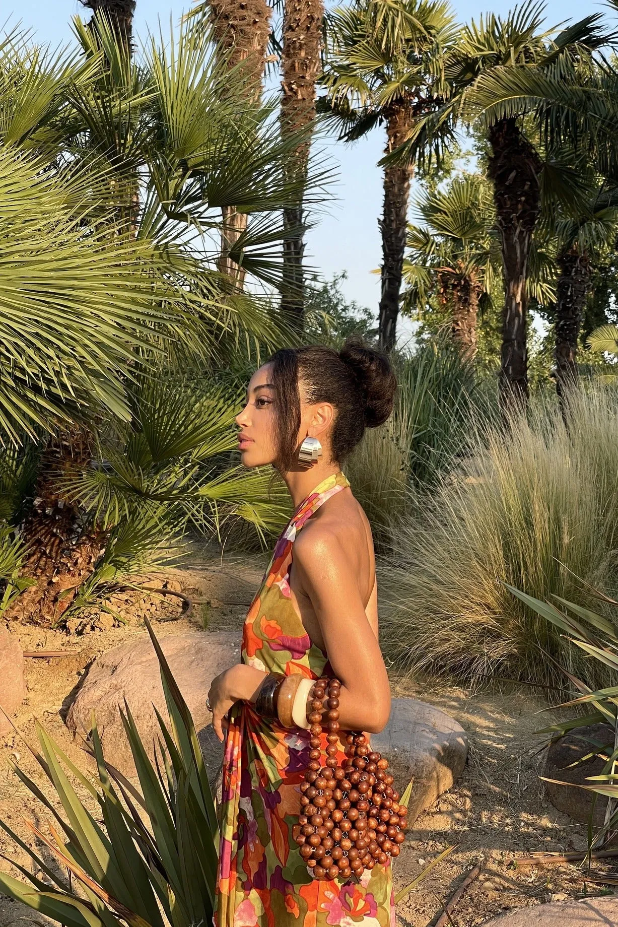 VESTIDO COMPRIDO DE MALHA COM PADRÃO MULTICOLOR