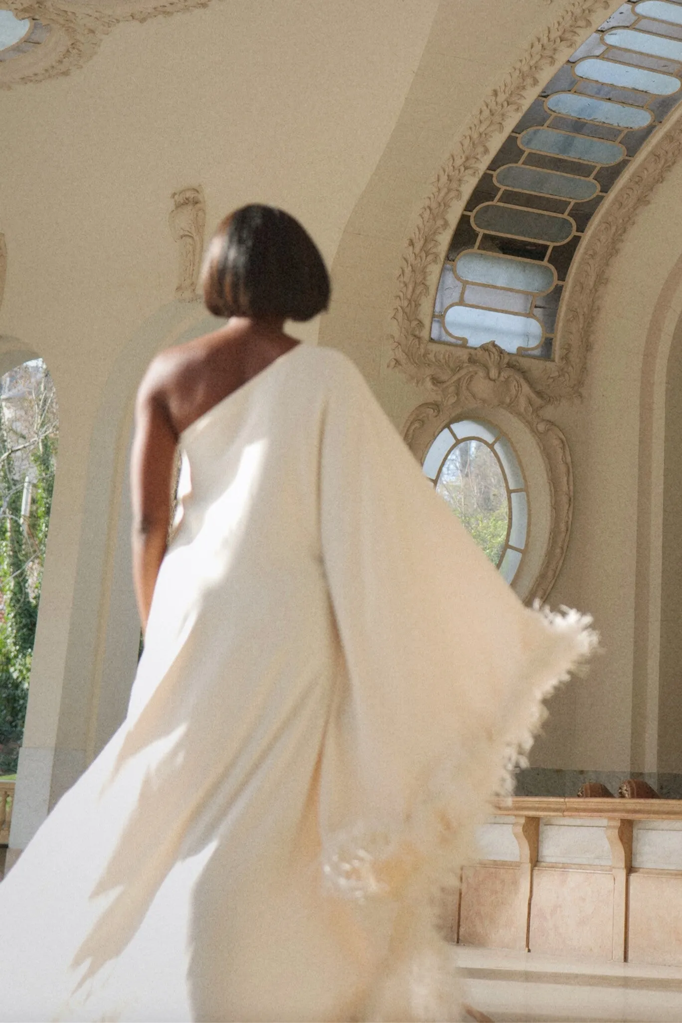 VESTIDO COMPRIDO PÉROLA COM MANGA MORCEGO